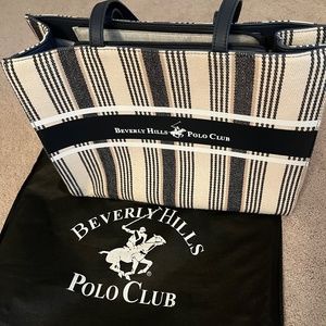 - Purse
